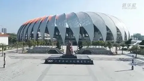 张唐夫妇甜蜜庆祝婚典两载，佳肴美酒共度浪漫时光